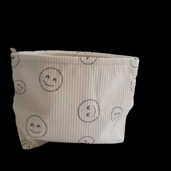 Cosmetic bag cream be happy - Picture 4 of 5